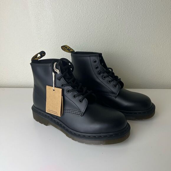Dr.Martens 101 SMOOTH LEATHER ANKLE BOOTS size 6 M - Picture 6 of 9